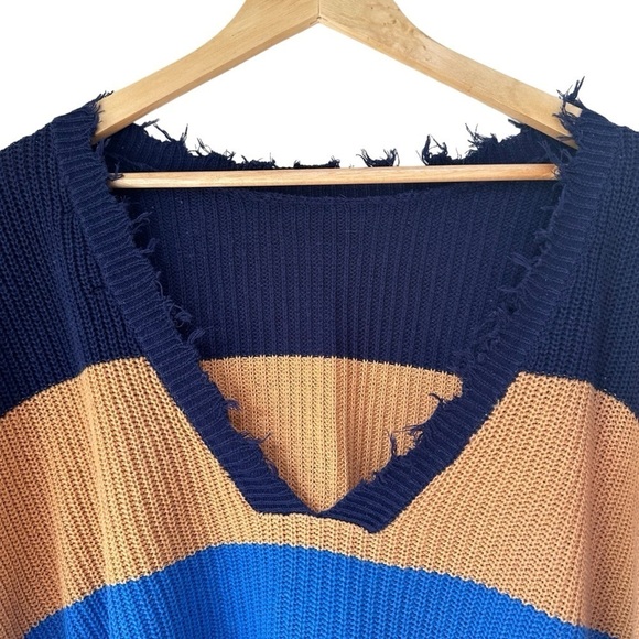 Fate College Ready Colorblock Fall Long Sleeve Sweater, Medium - Picture 13 of 14